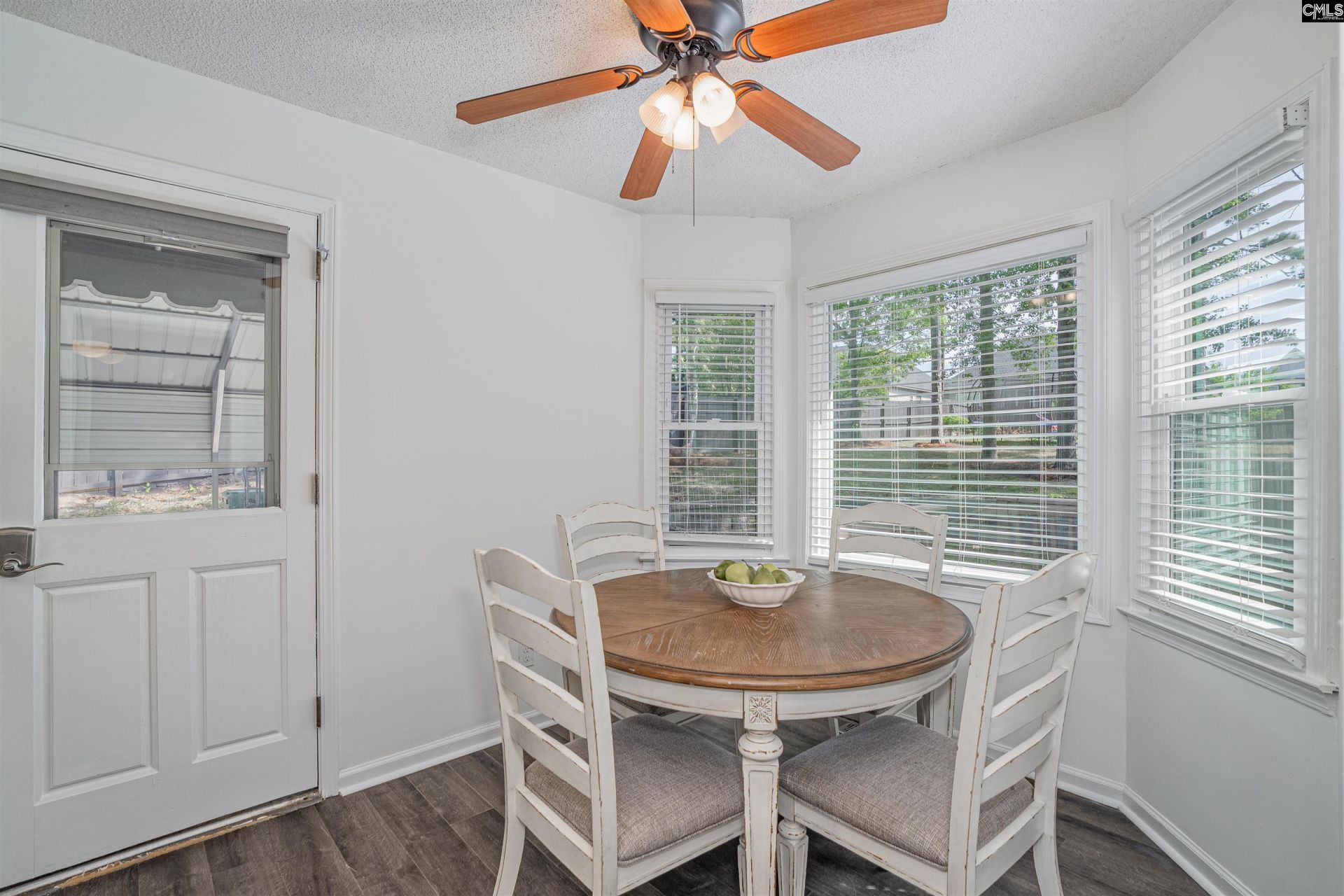 300 Rollingwood Drive  Photo 15