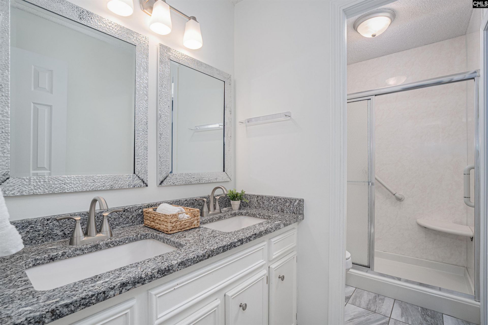 300 Rollingwood Drive  Photo 22