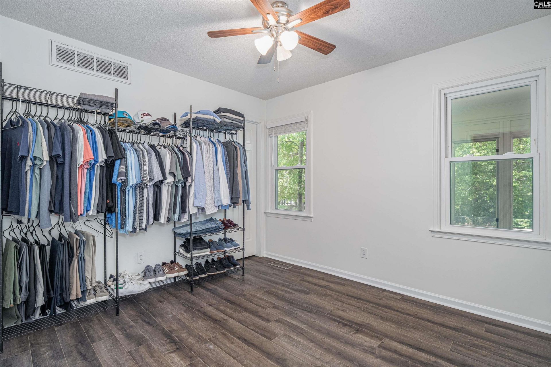 300 Rollingwood Drive  Photo 24