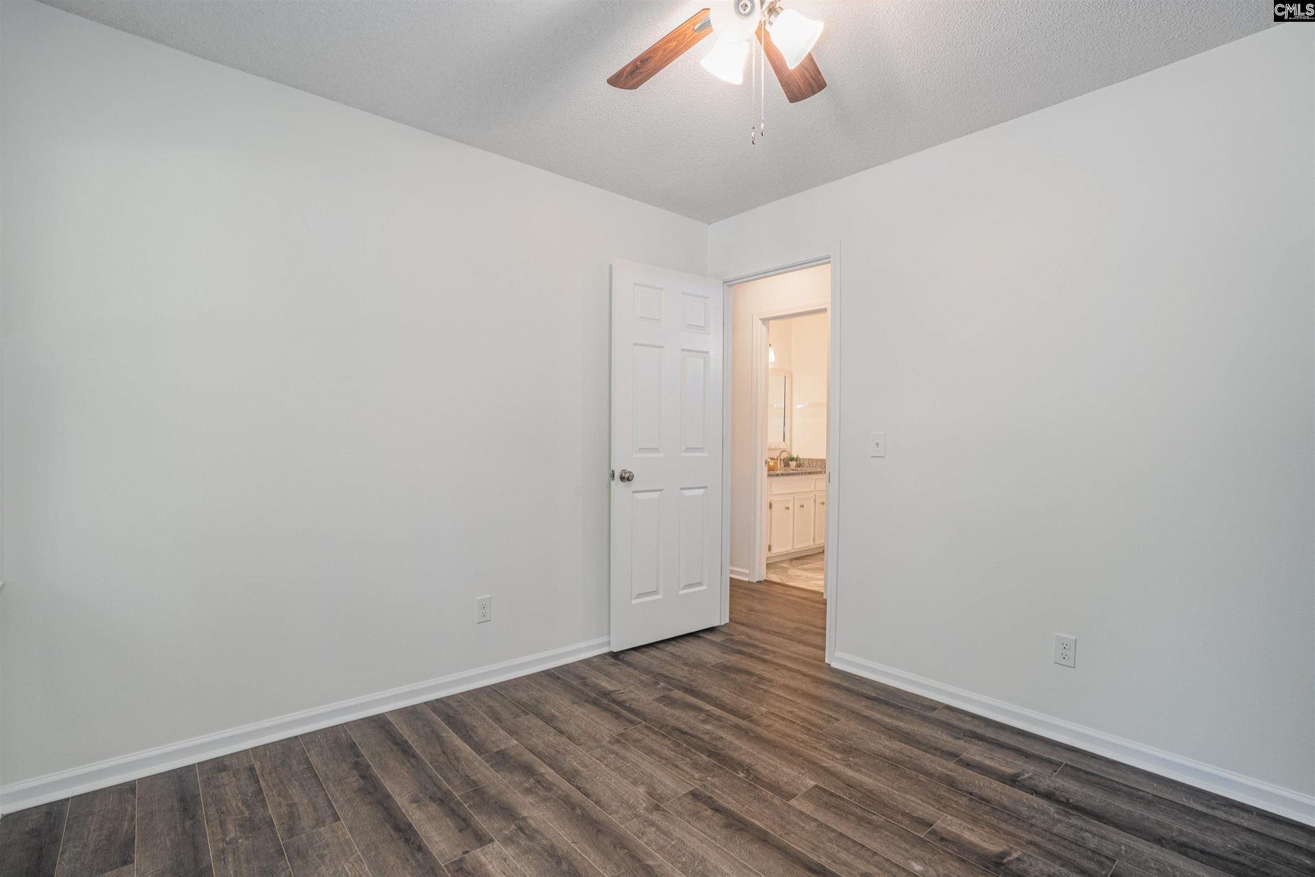 300 Rollingwood Drive  Photo 25