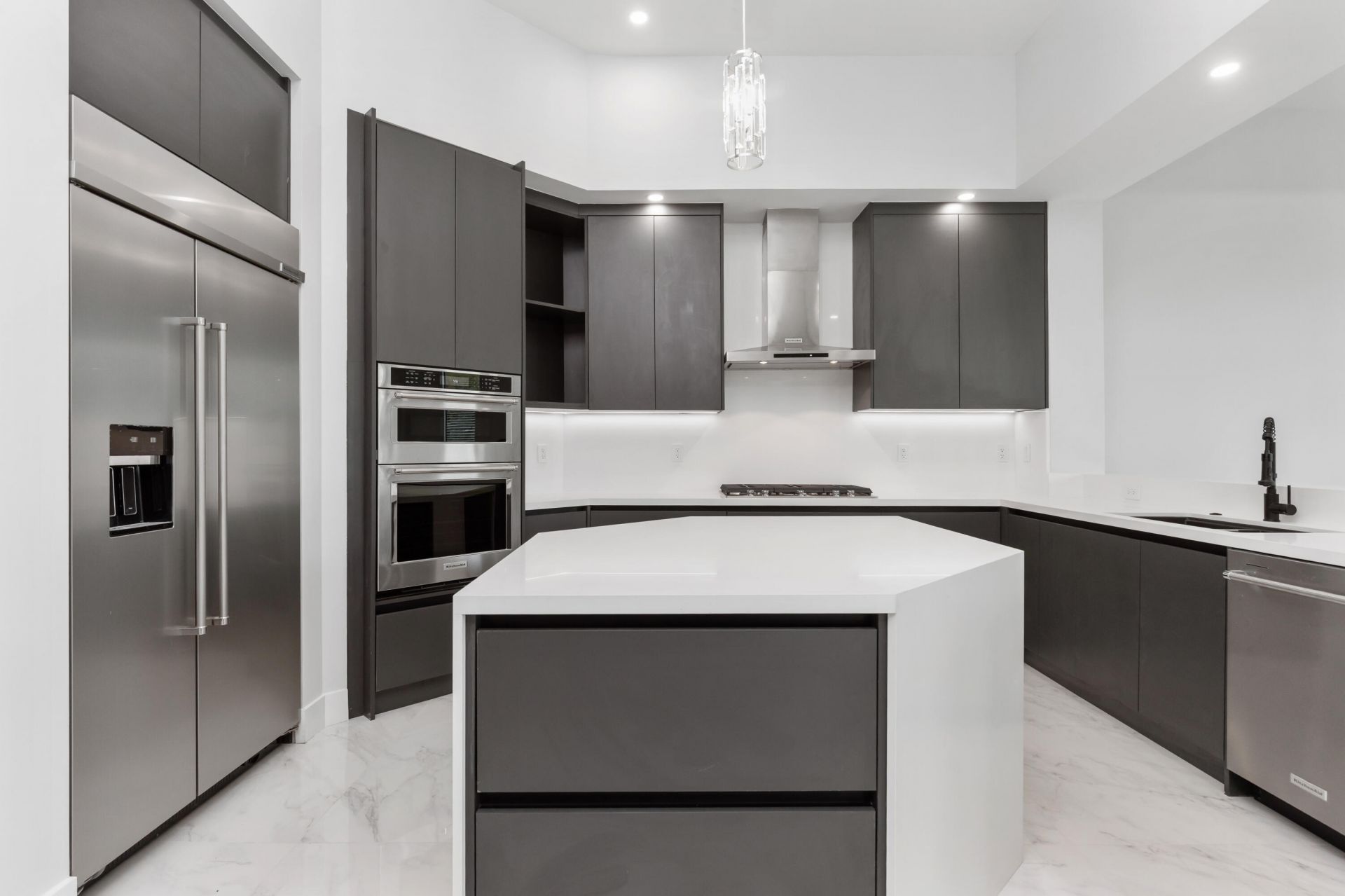 11000 SW 30th Court, Davie, FL 33328 Photo