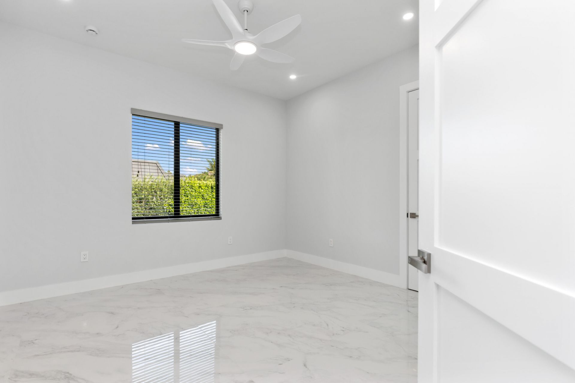 11000 SW 30th Court, Davie, FL 33328 Photo