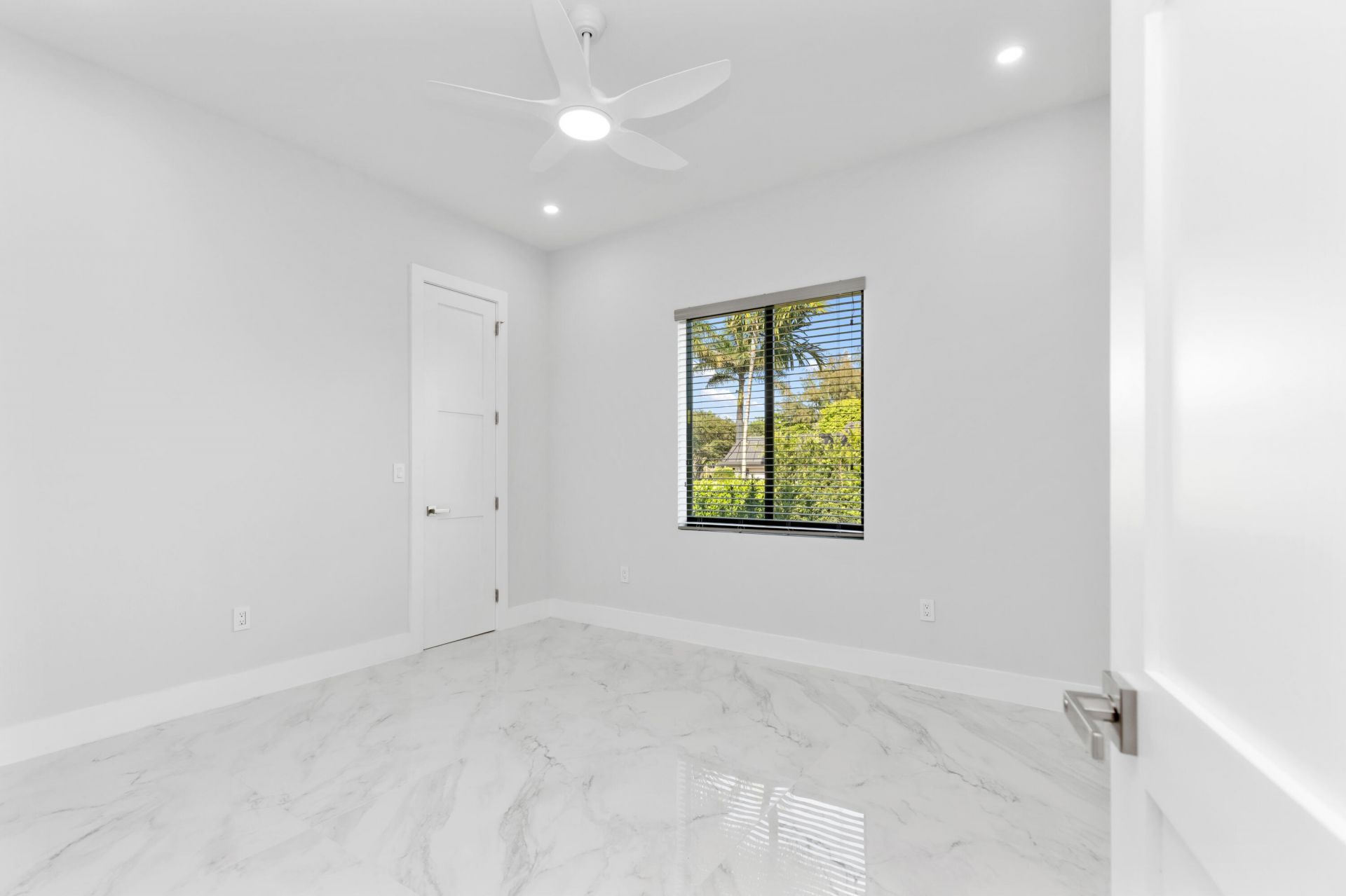 11000 SW 30th Court, Davie, FL 33328 Photo