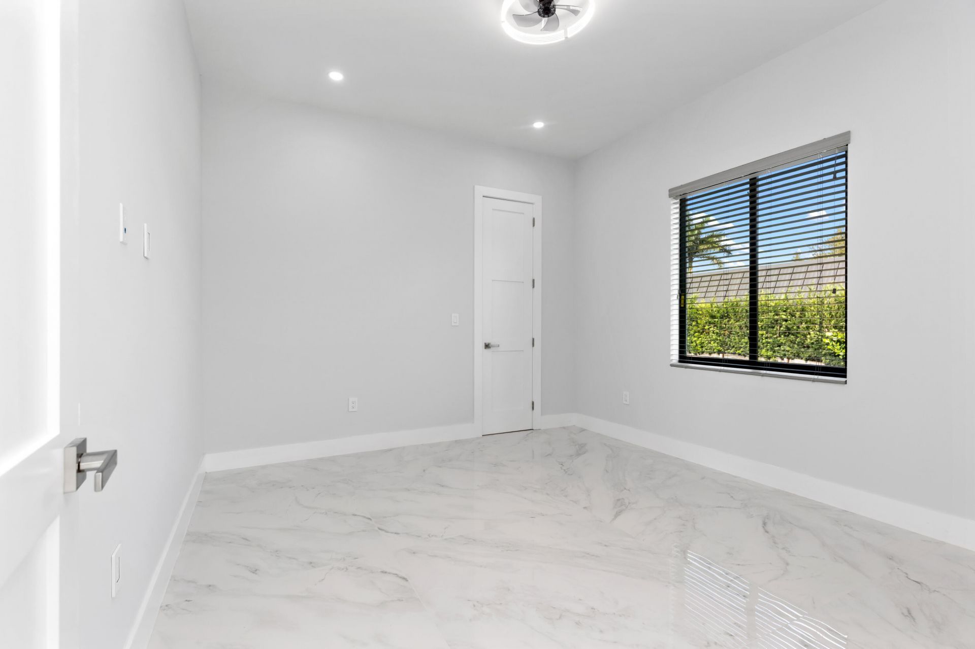 11000 SW 30th Court, Davie, FL 33328 Photo