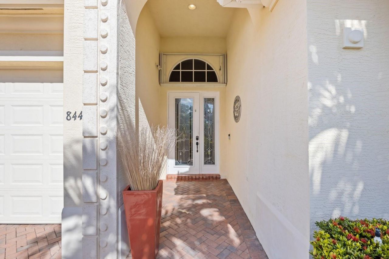 844 SW Pebble Lane, Palm City, FL 34990 Photo