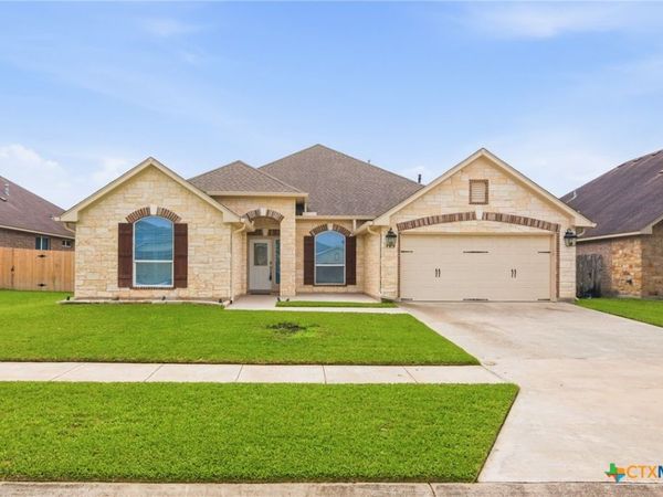 115 Sandstone Court, Victoria, TX 77904
