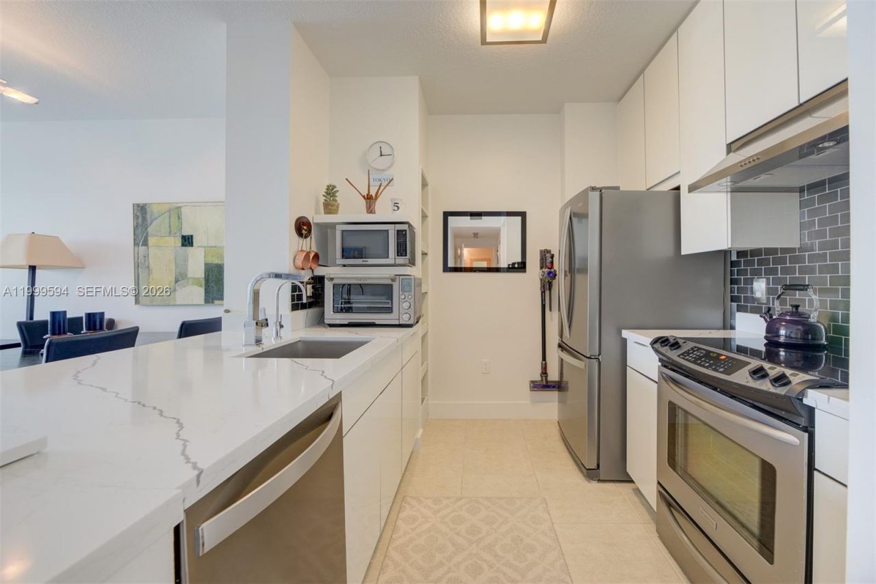 2401 NE 65th St, Unit 509, Fort Lauderdale, FL 33308 Photo