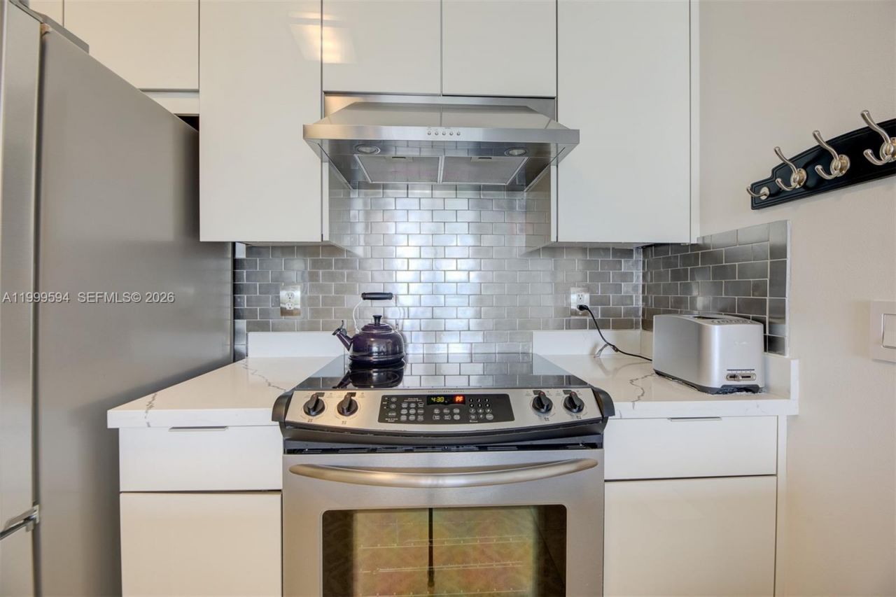 2401 NE 65th St, Unit 509, Fort Lauderdale, FL 33308 Photo