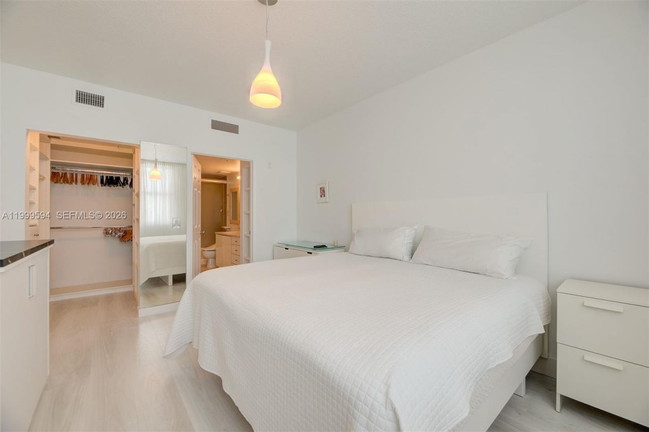 2401 NE 65th St, Unit 509, Fort Lauderdale, FL 33308 Photo