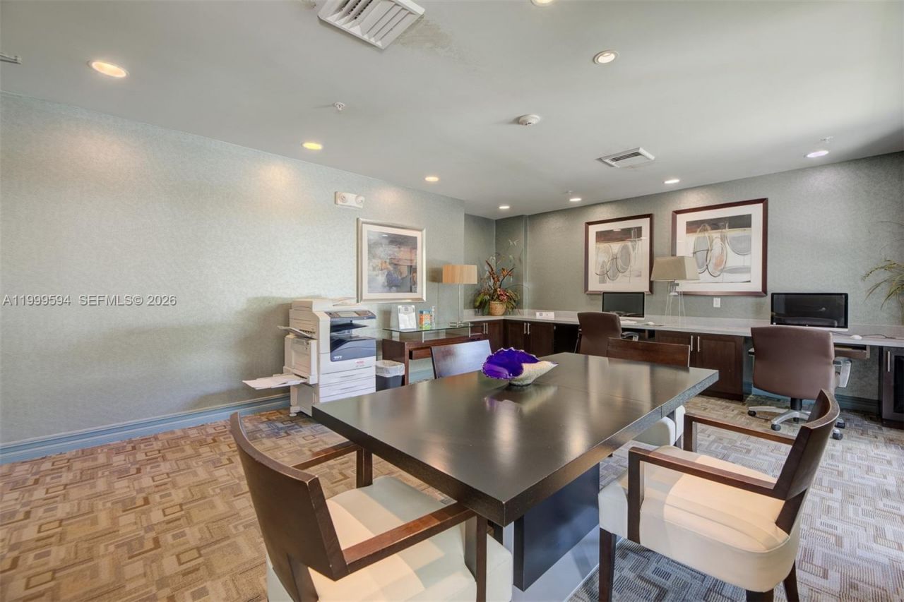 2401 NE 65th St, Unit 509, Fort Lauderdale, FL 33308 Photo