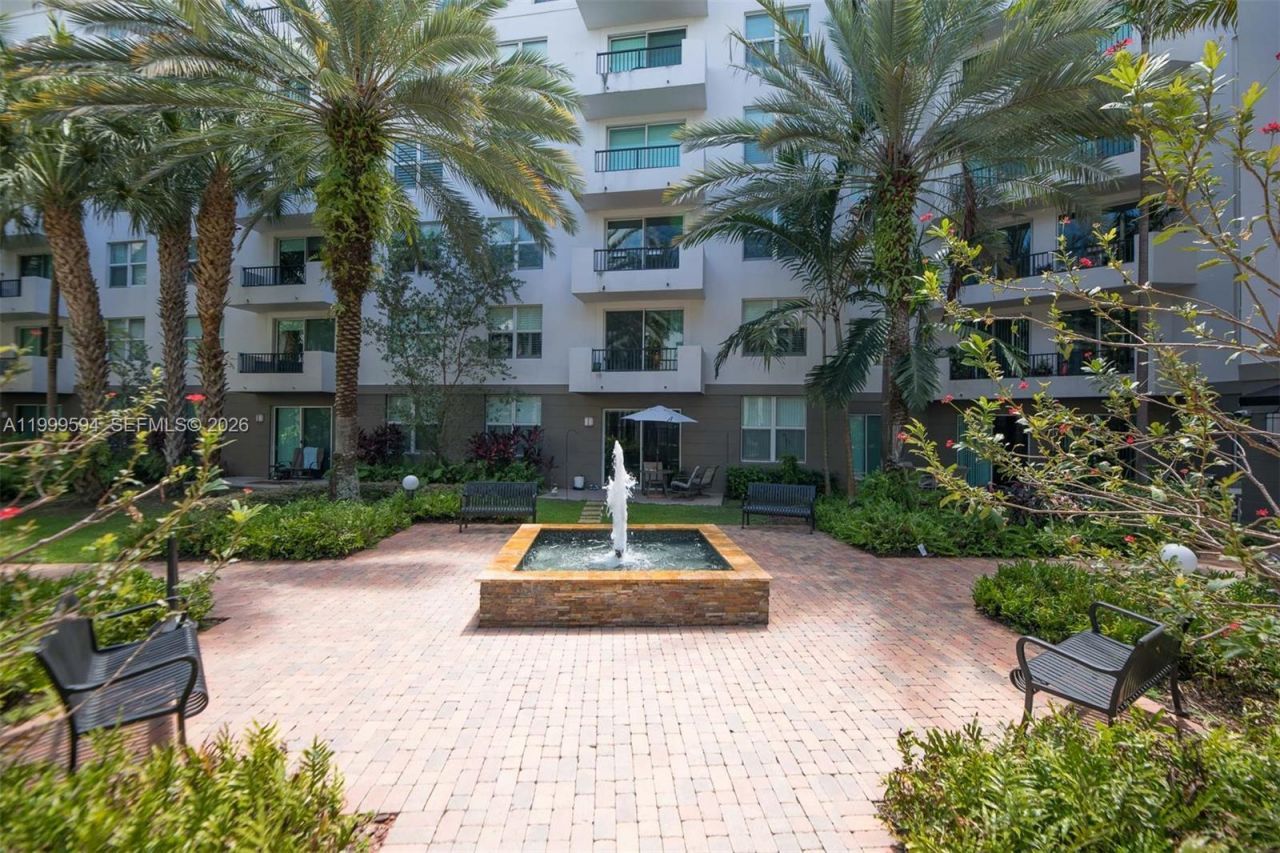 2401 NE 65th St, Unit 509, Fort Lauderdale, FL 33308 Photo