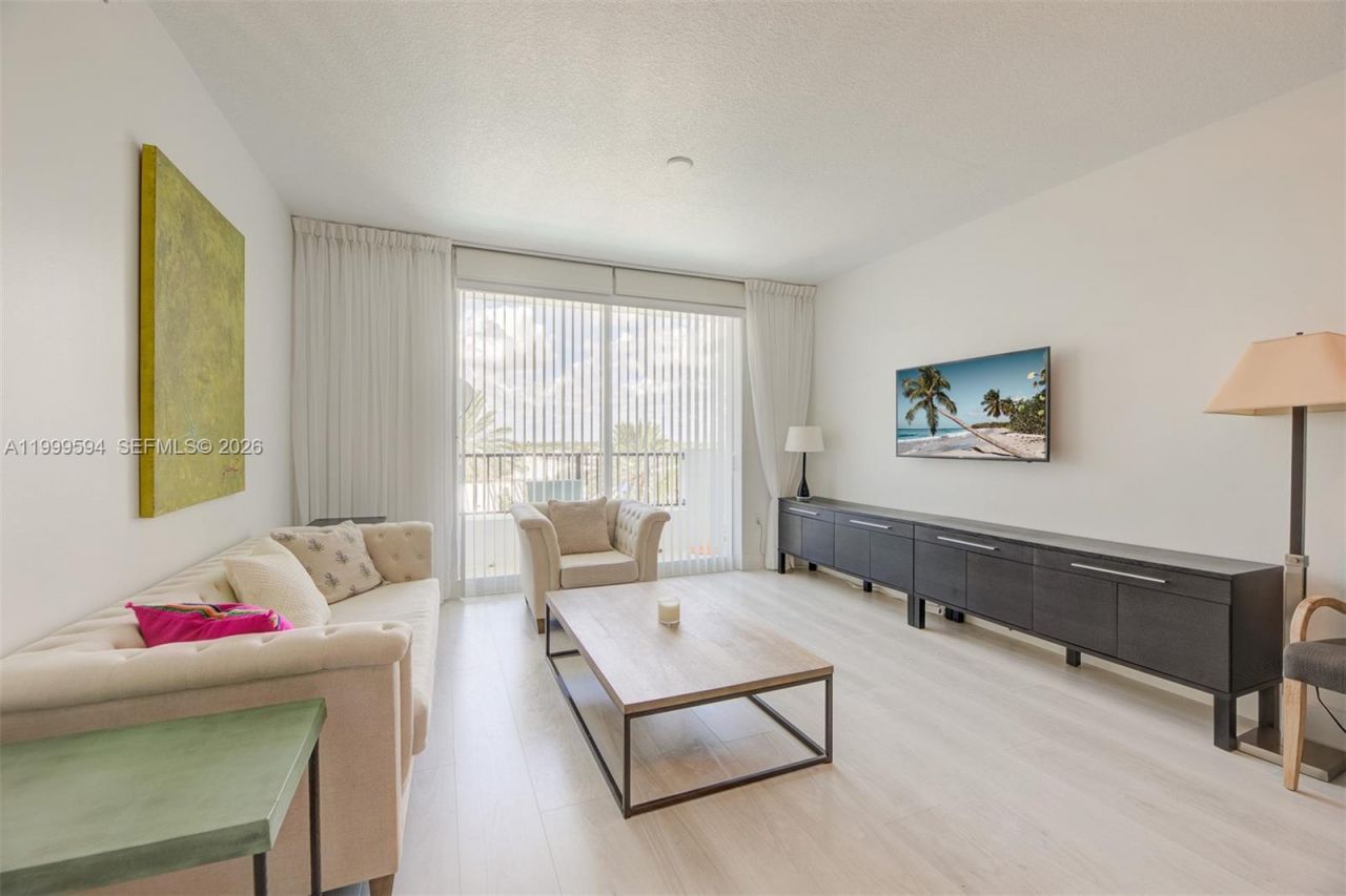 2401 NE 65th St, Unit 509, Fort Lauderdale, FL 33308 Photo