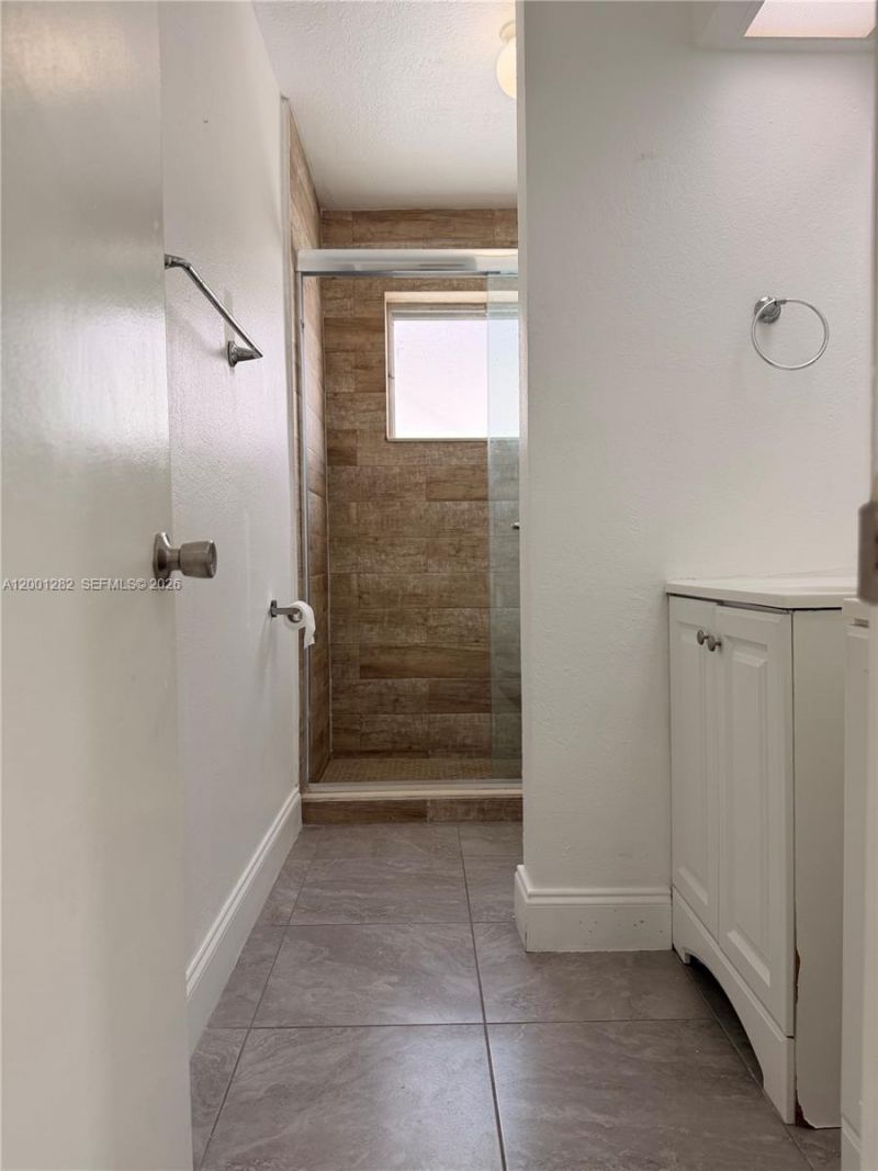 6613 Evergreen Dr, Unit A, Miramar, FL 33023 Photo