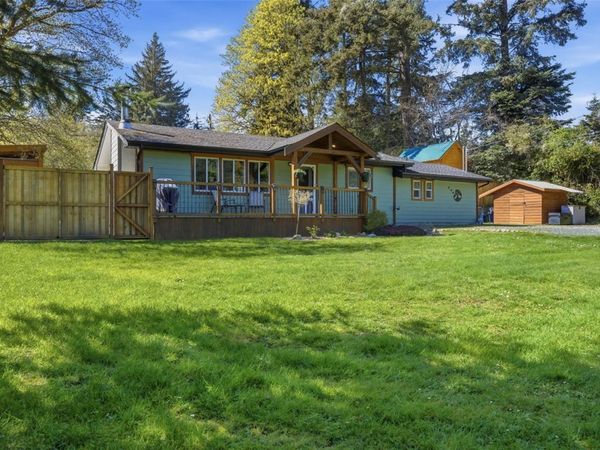 1704 Whiffin Spit Rd, Sooke, BC V9Z 0T8