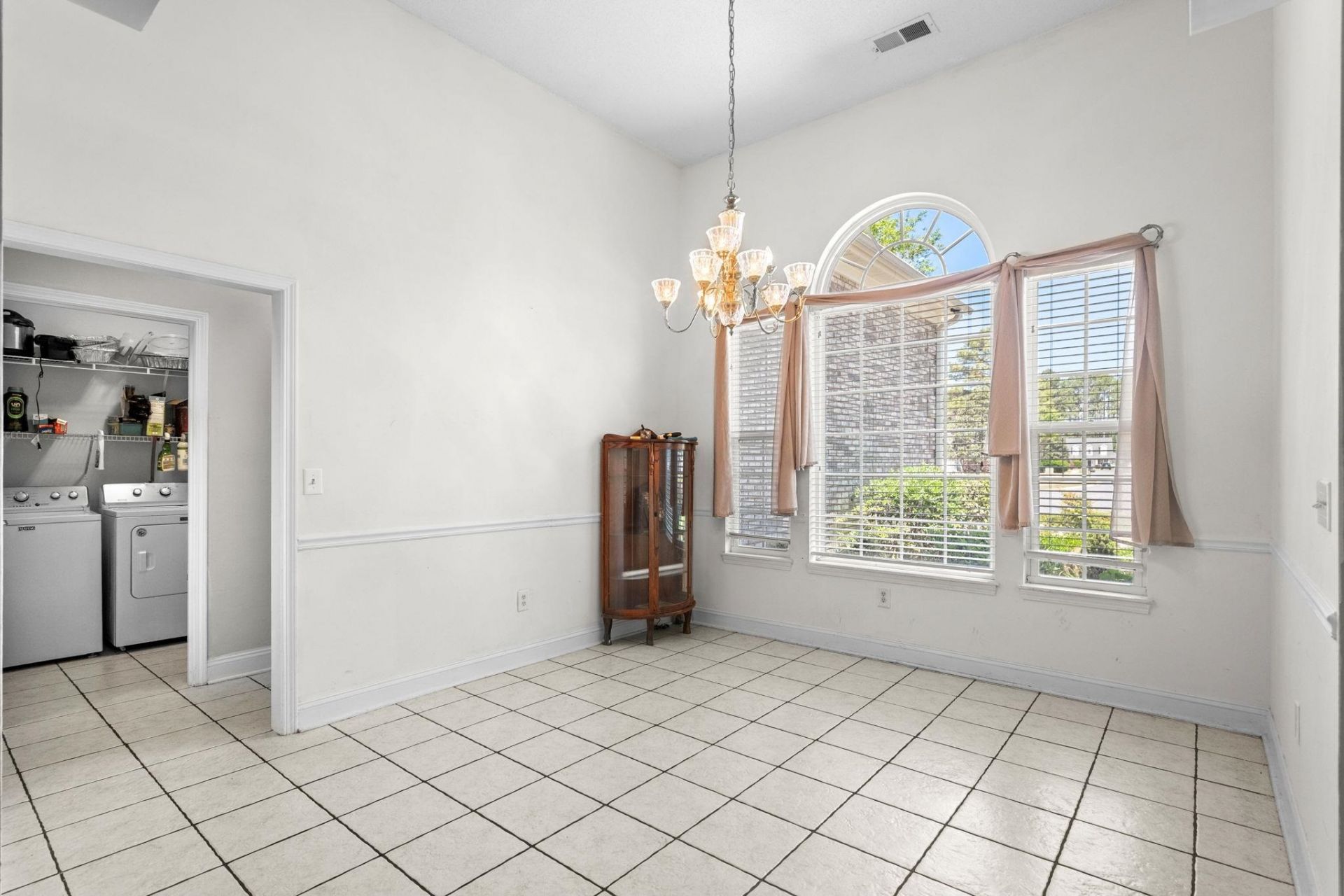 4190 Setter Ct. Photo 11