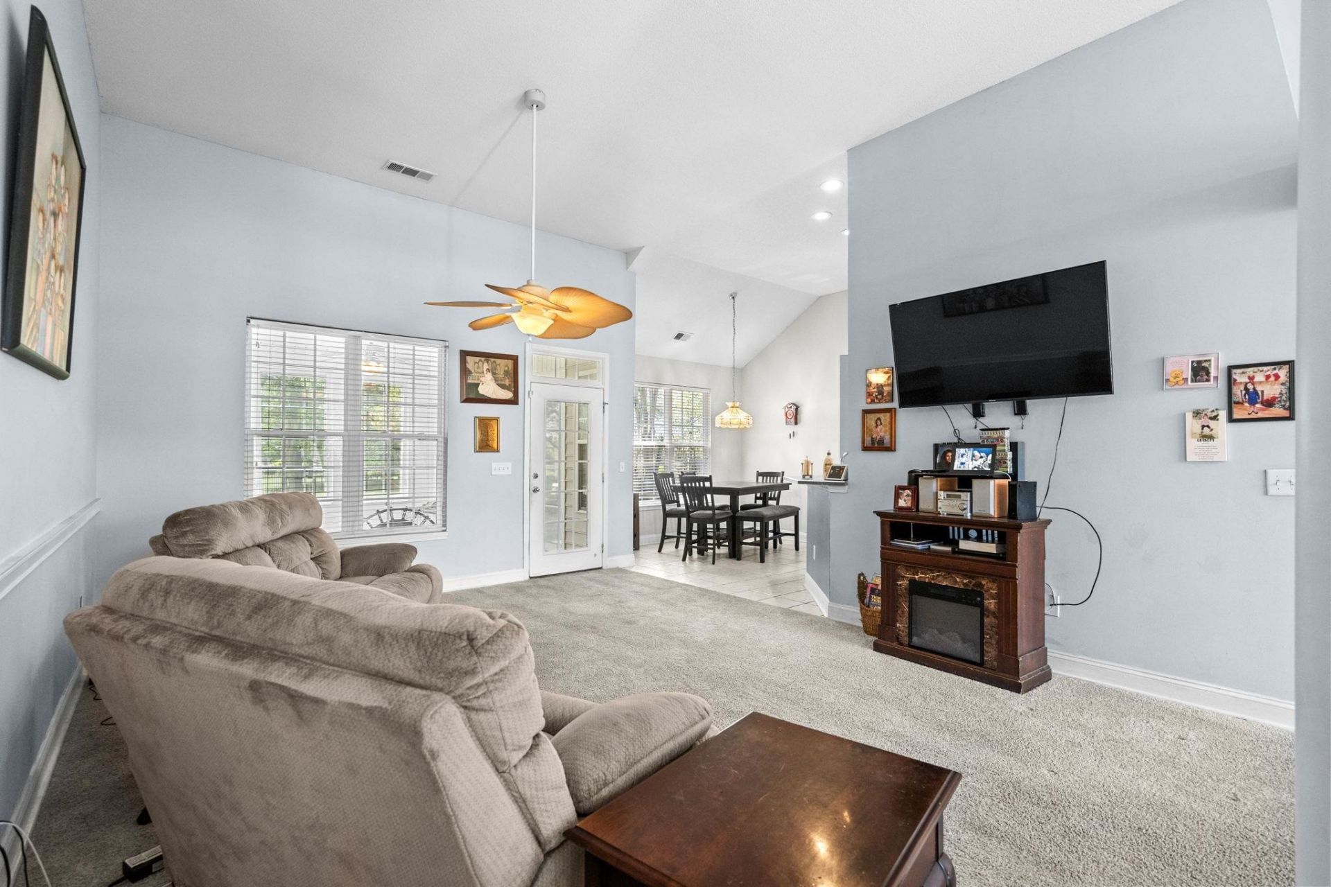 4190 Setter Ct. Photo 16