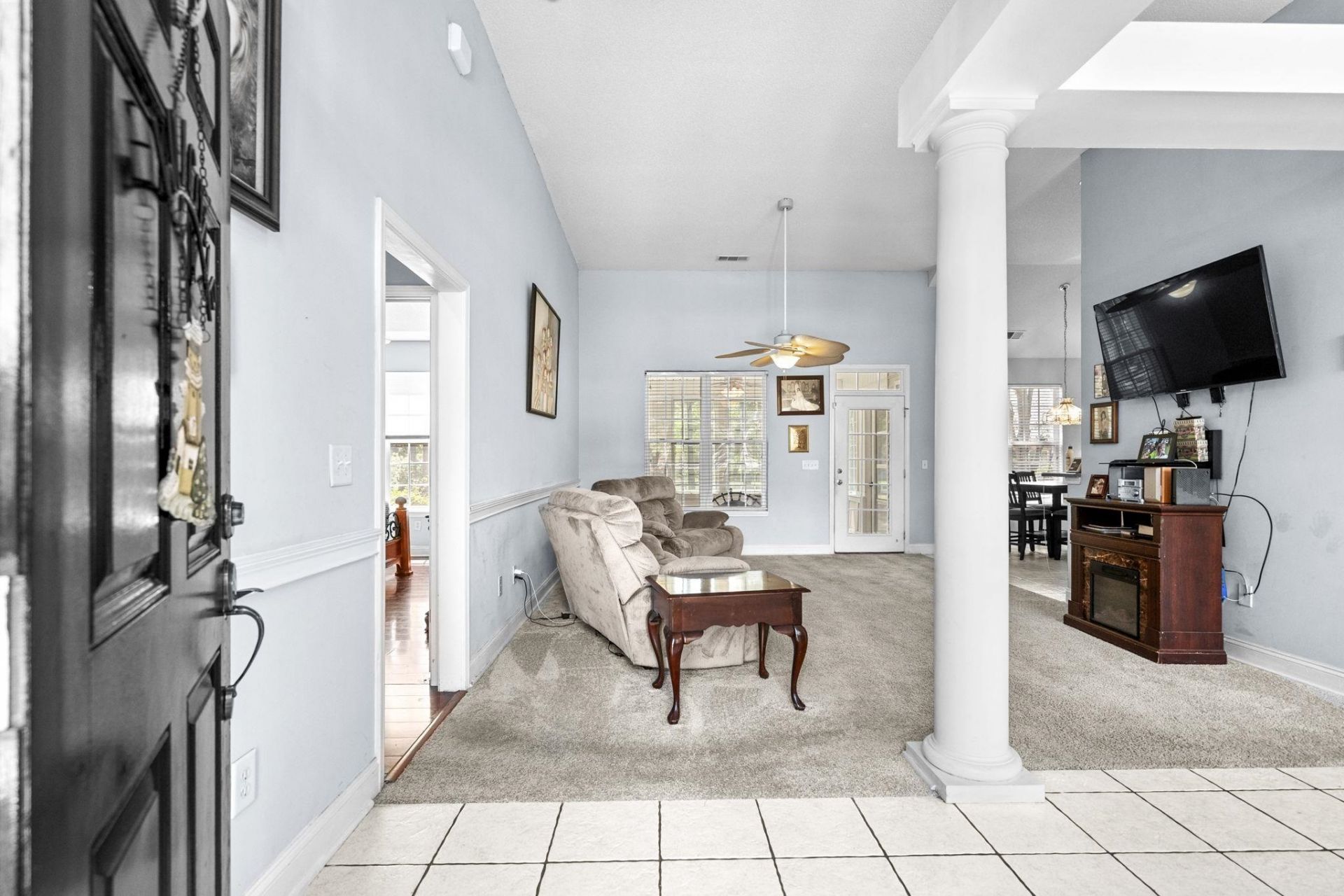 4190 Setter Ct. Photo 9