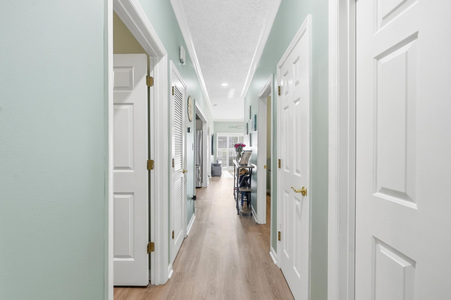 3405 Sweetwater Blvd. Photo 4