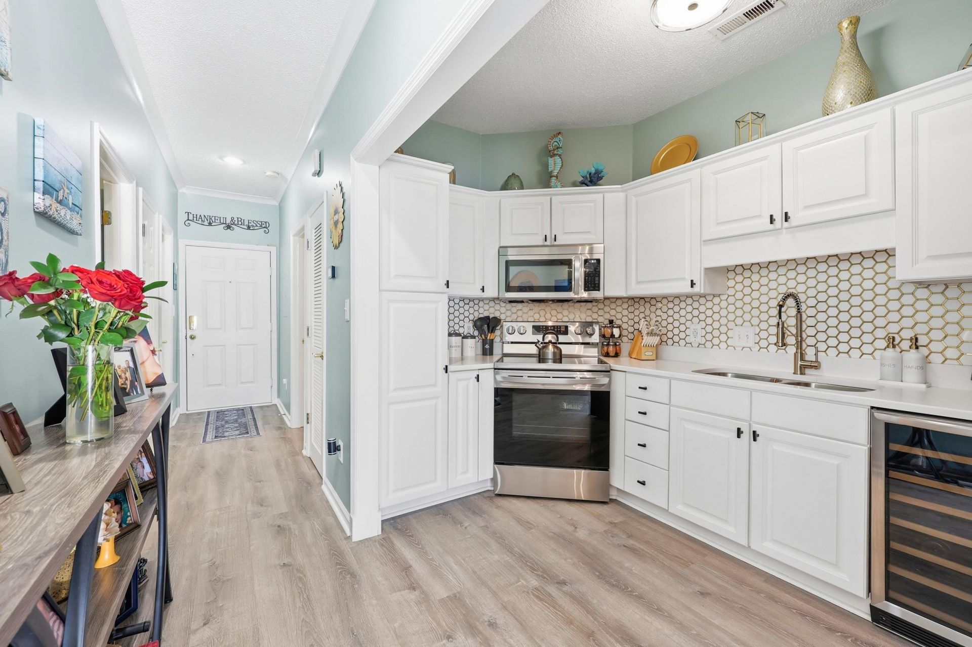 3405 Sweetwater Blvd. Photo 6