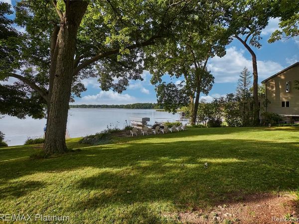 4358 SKUSA Drive , Genoa Twp, MI 48116