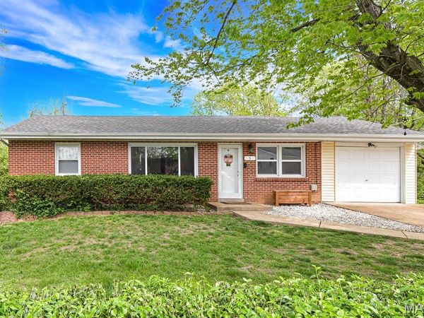 5 Bluebird Lane, Fenton, MO 63026