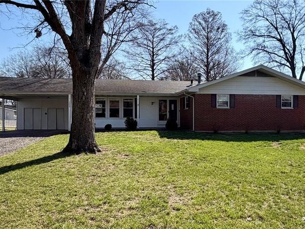 1330 Lincoln Boulevard, Mascoutah, IL 62258