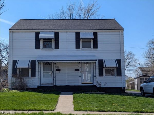 1490 - 1492 E 250th Street, Euclid, OH 44117