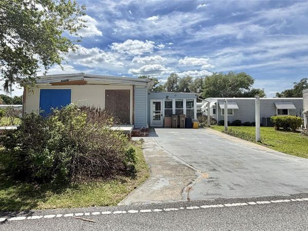 145 ROYAL PALM DRIVE, LEESBURG, FL 34748