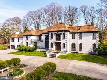 1075 GREEN VALLEY ROAD, BRYN MAWR, PA 19010