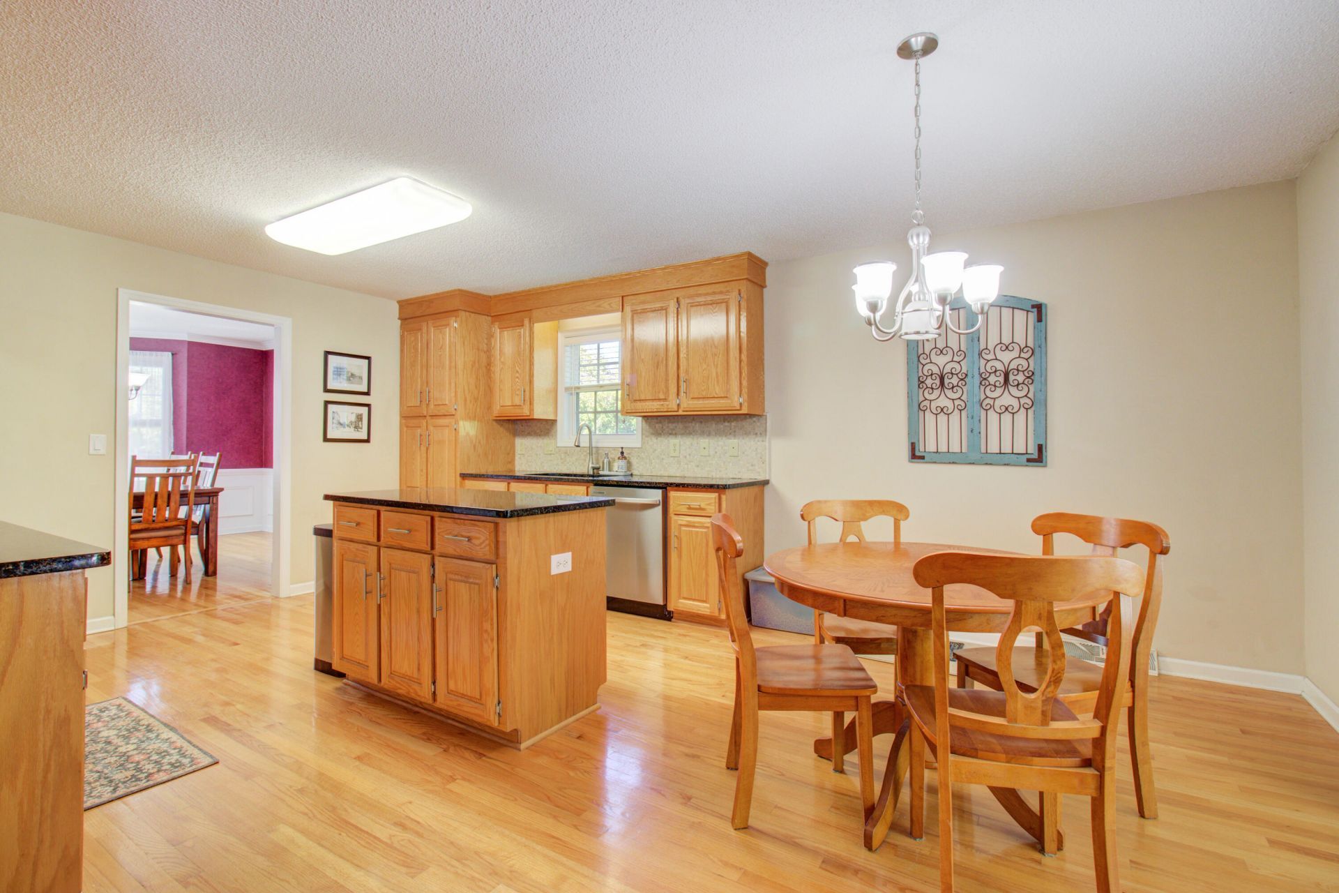 683 Hamlet Circle Photo 13