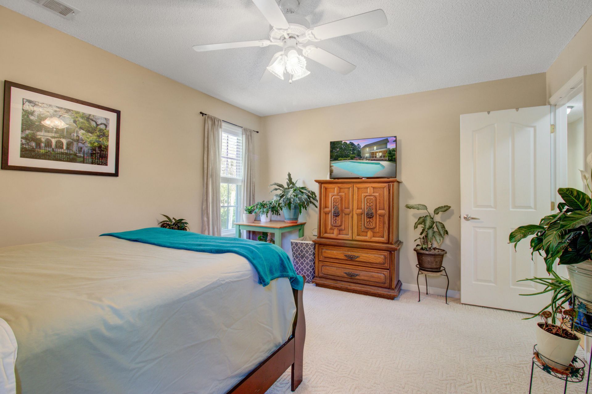 683 Hamlet Circle Photo 27