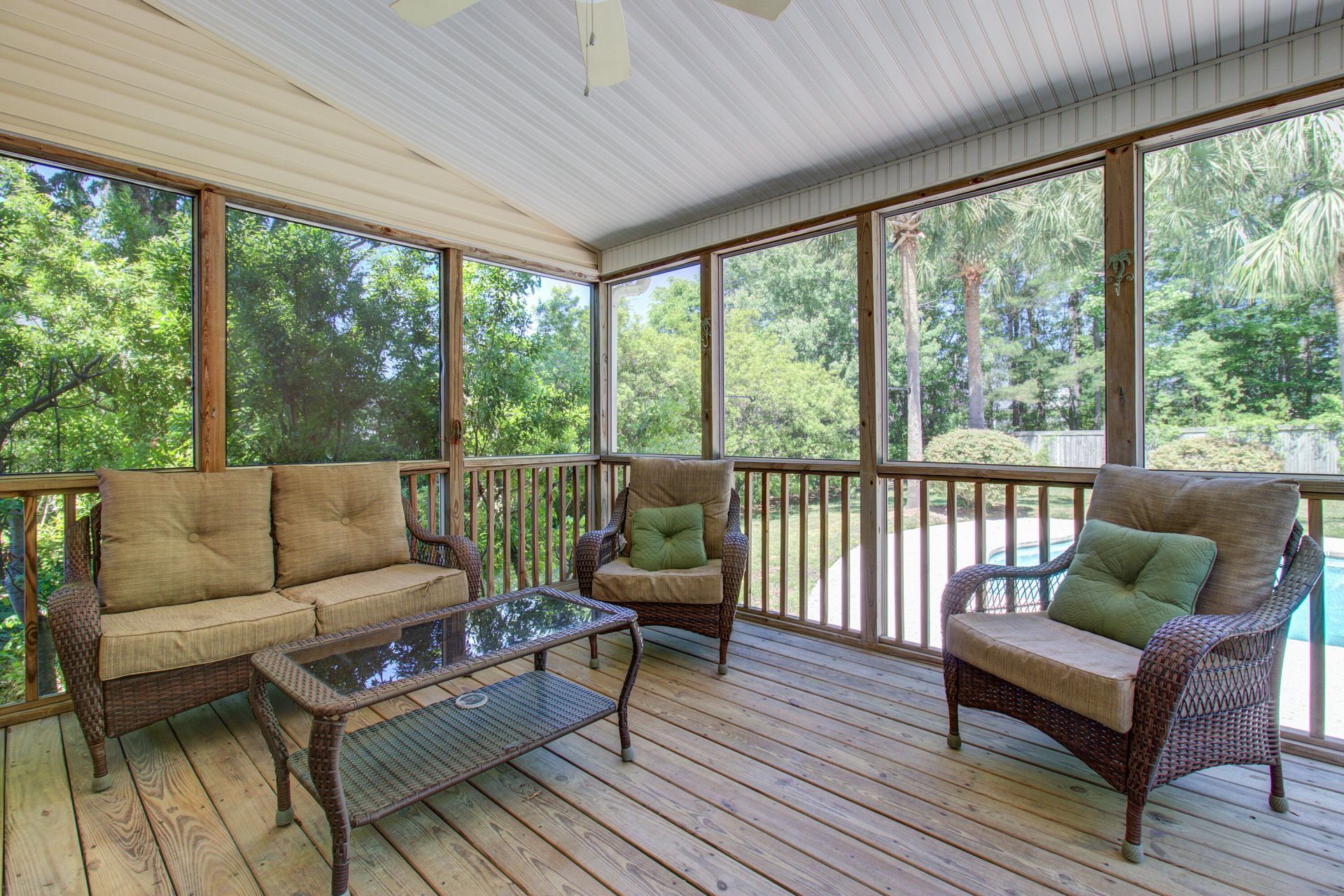 683 Hamlet Circle Photo 36