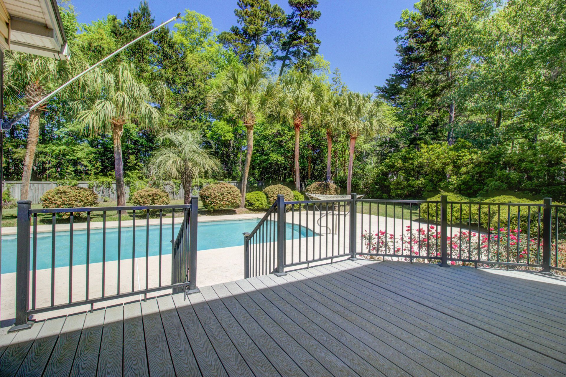 683 Hamlet Circle Photo 37