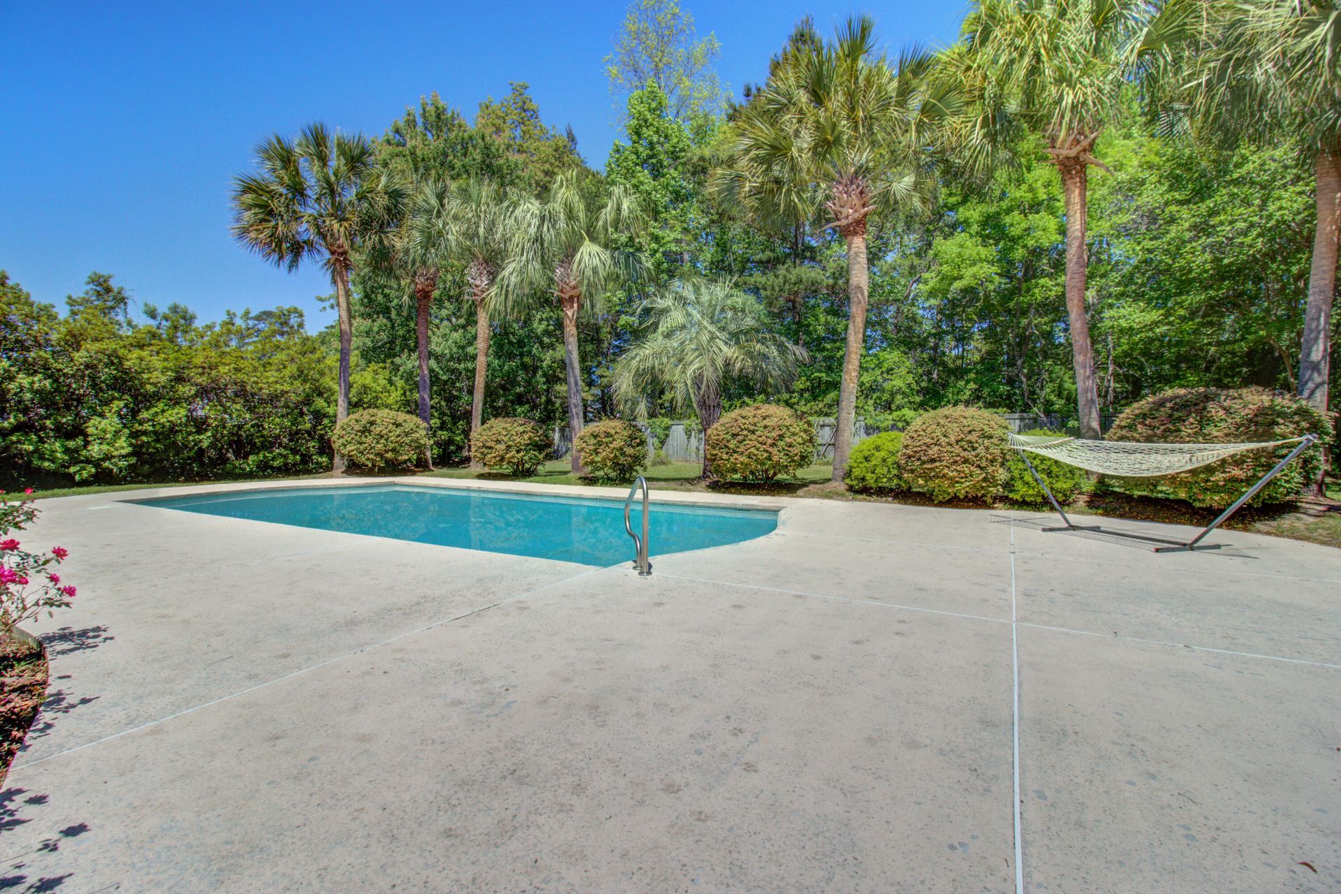 683 Hamlet Circle Photo 39