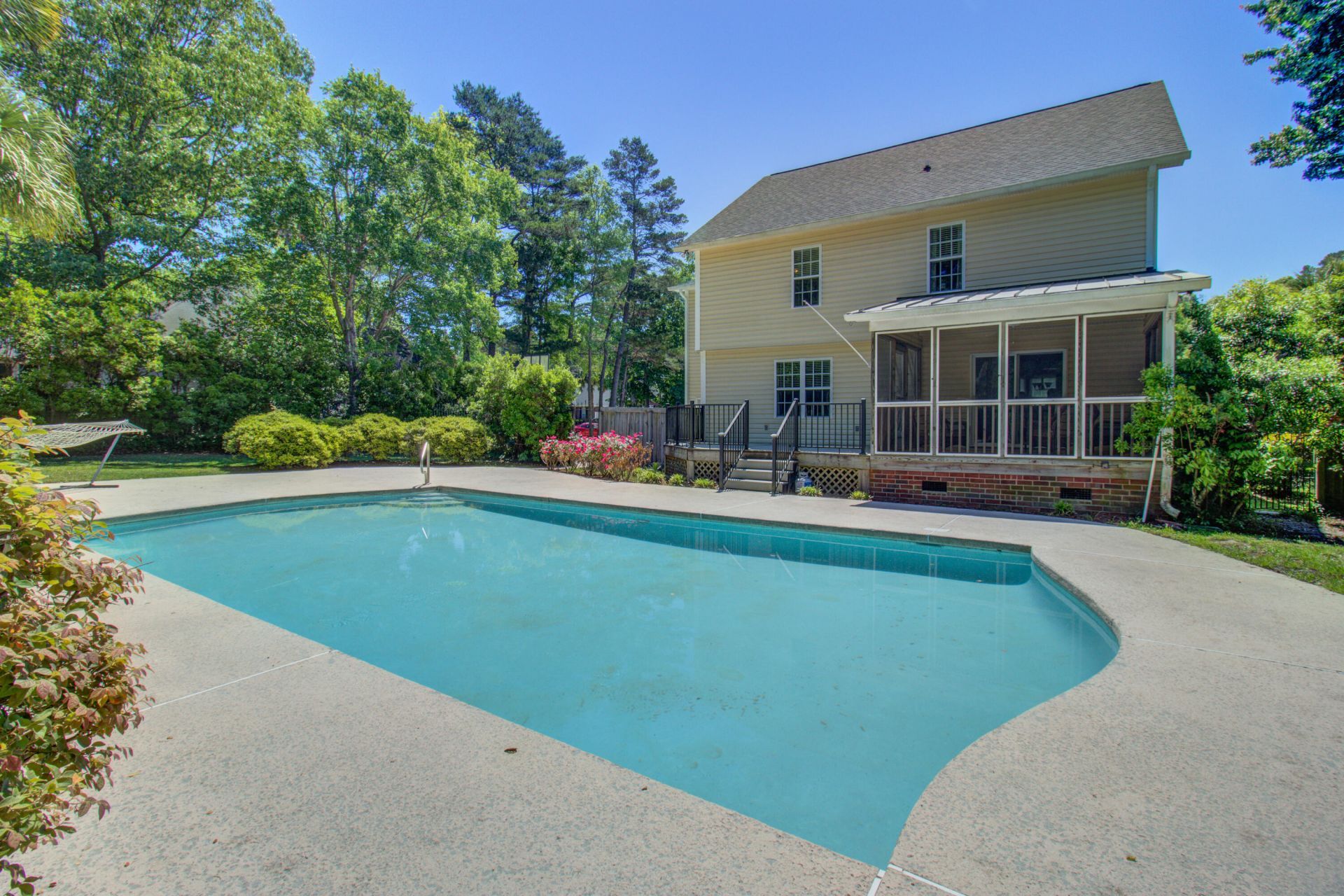 683 Hamlet Circle Photo 43