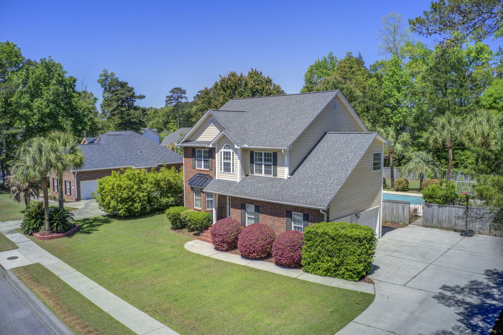 683 Hamlet Circle Photo 45