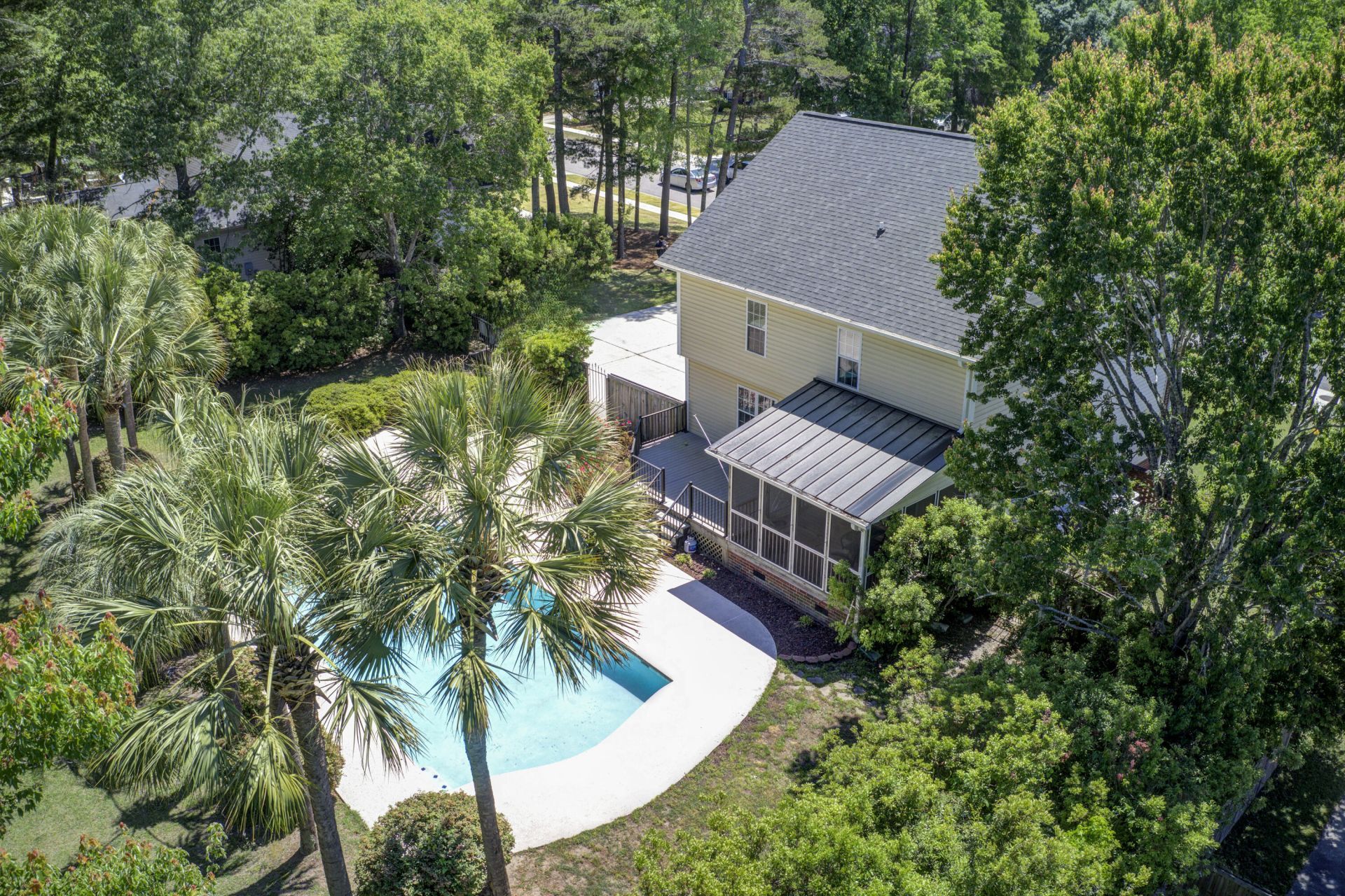 683 Hamlet Circle Photo 53