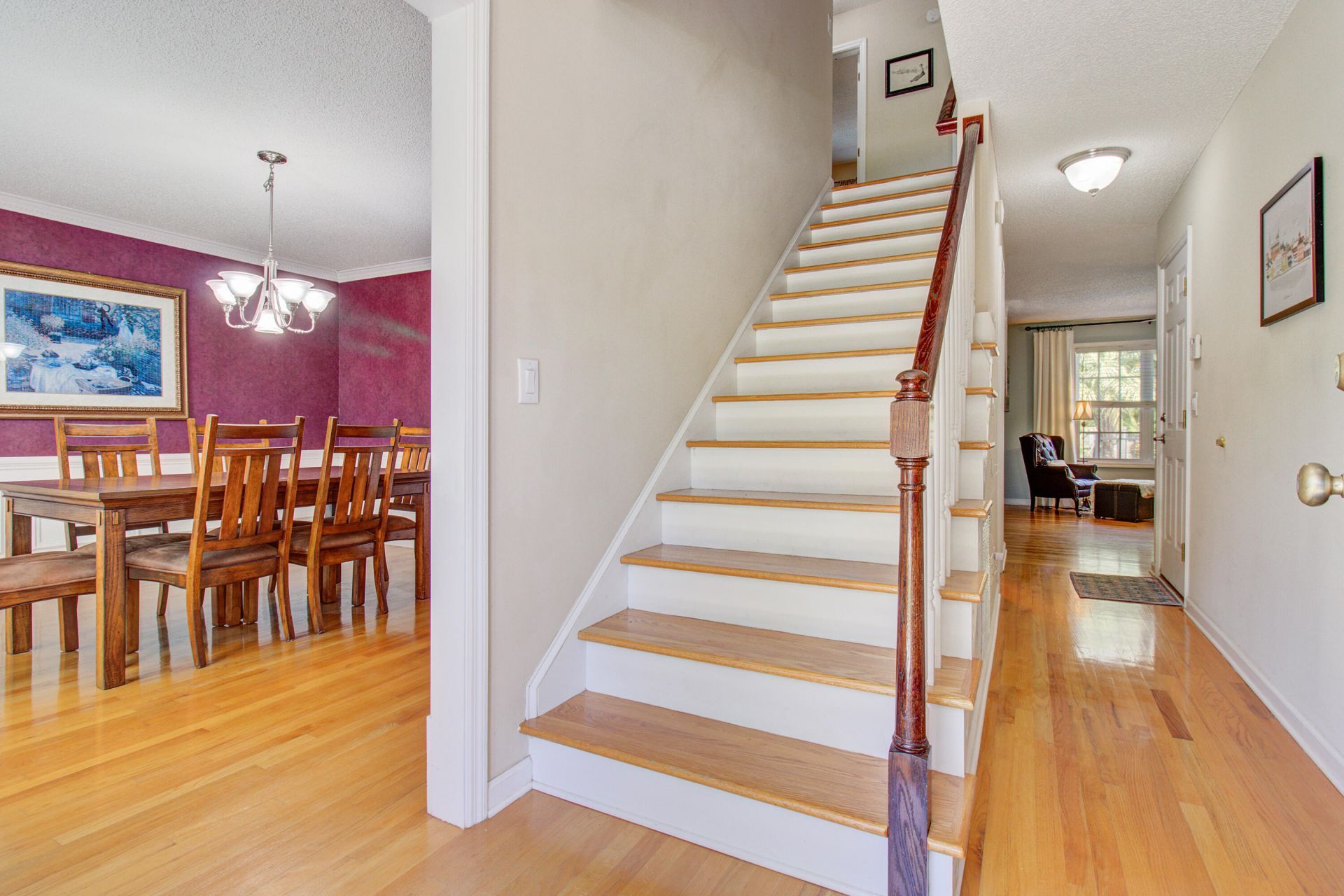 683 Hamlet Circle Photo 6