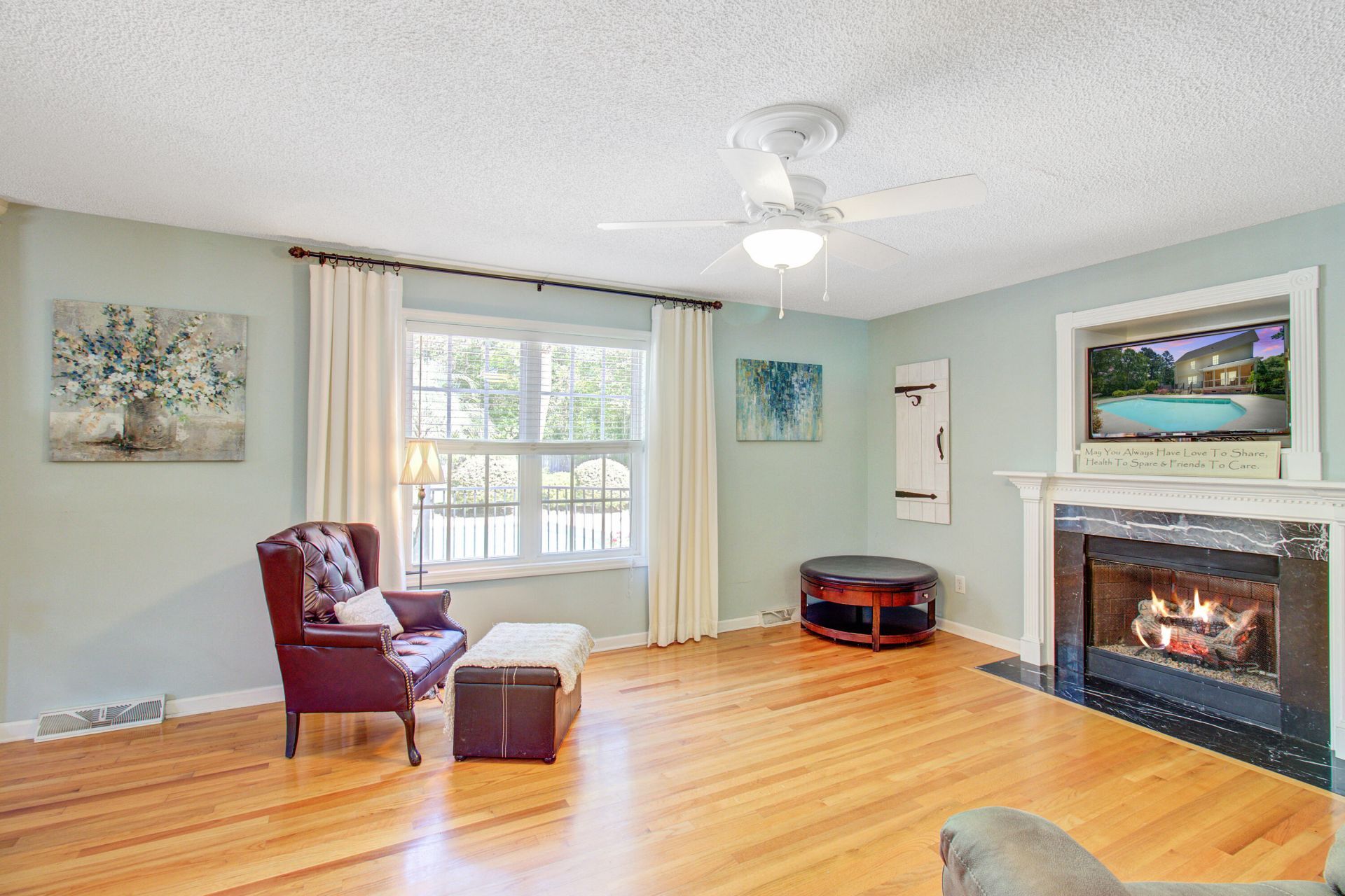 683 Hamlet Circle Photo 9