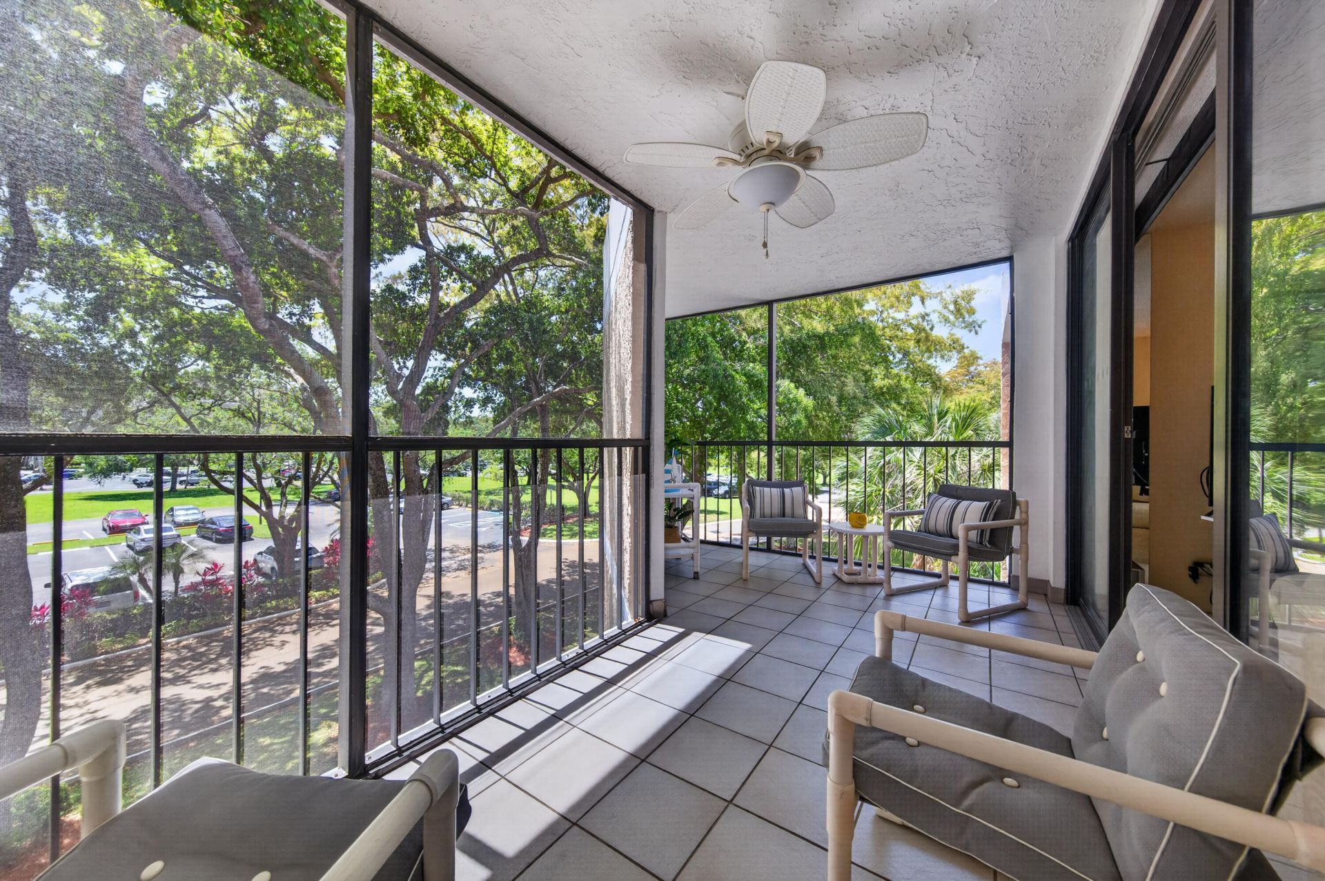 16325 Golf Club Road, Unit 302, Weston, FL 33326 Photo