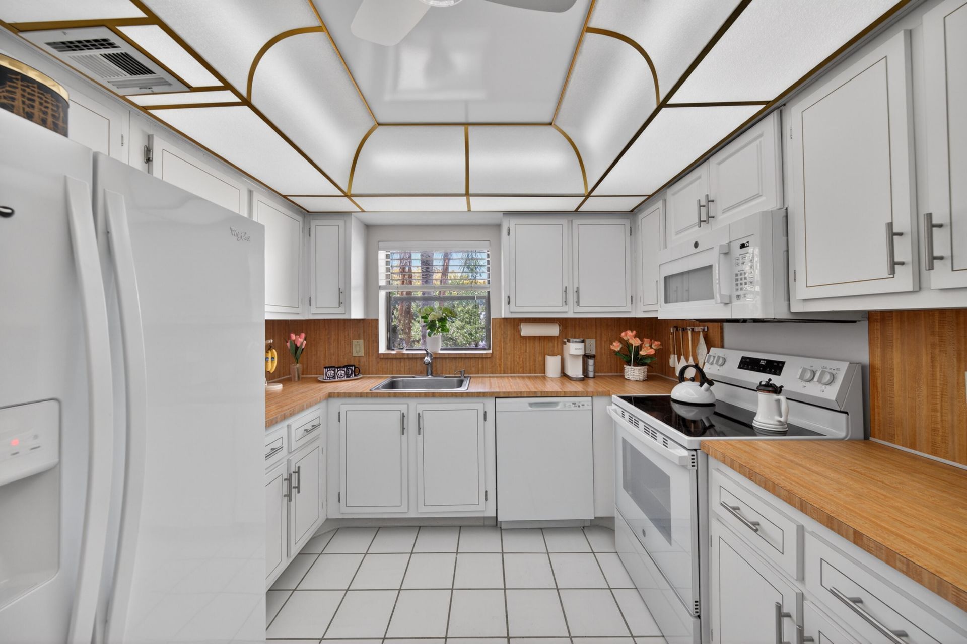 16325 Golf Club Road, Unit 302, Weston, FL 33326 Photo