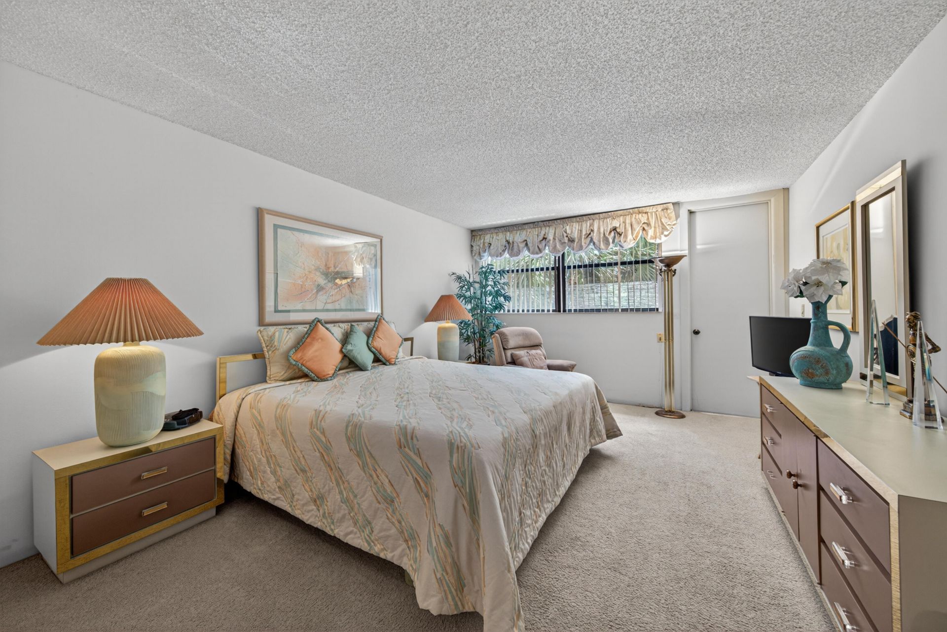 16325 Golf Club Road, Unit 302, Weston, FL 33326 Photo