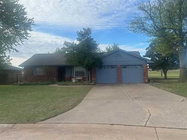 509 Hunter Lane, Okarche, OK 73762