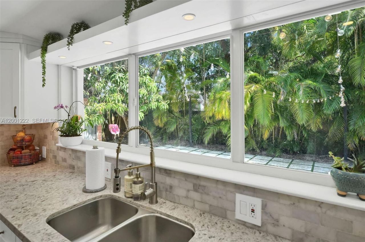 2311 SW 9th Ave, Miami, FL 33129 Photo