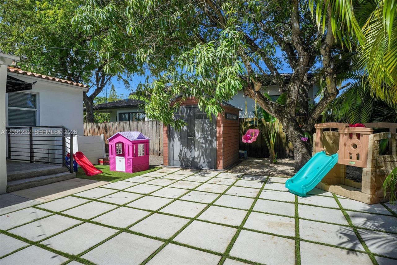 2311 SW 9th Ave, Miami, FL 33129 Photo