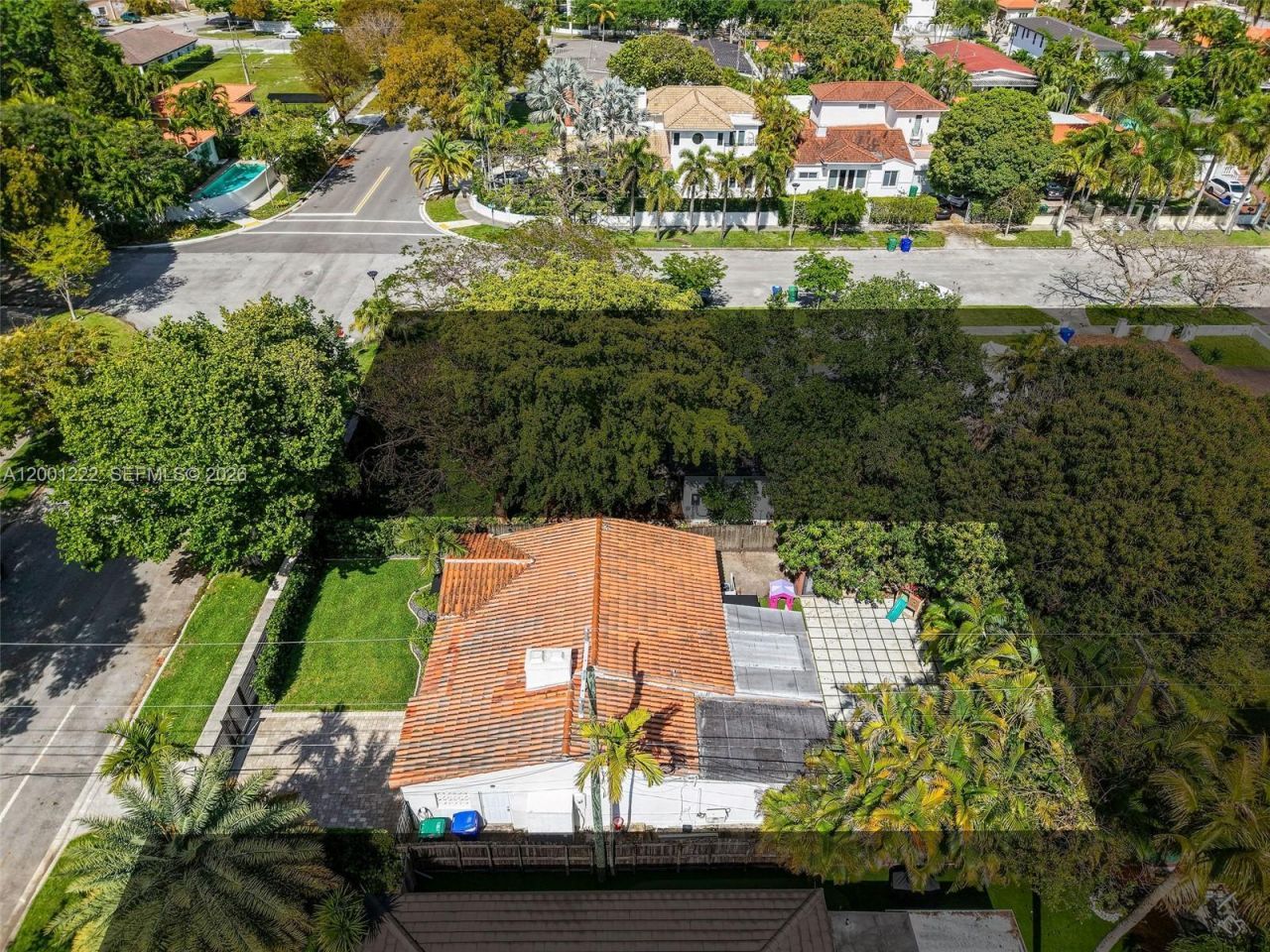 2311 SW 9th Ave, Miami, FL 33129 Photo