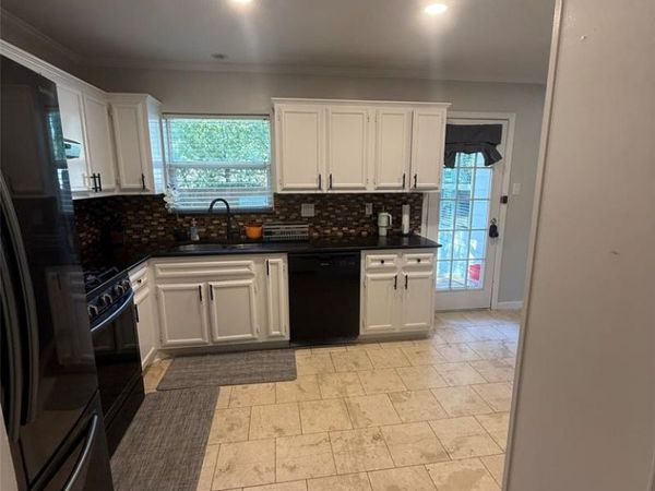 1808 Donna Street, Arlington, TX 76013