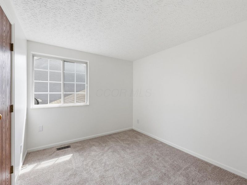 2584 Trailwind Street, Grove City, OH 43123 Photo 11