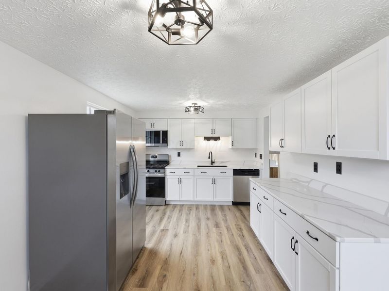 2584 Trailwind Street, Grove City, OH 43123 Photo 9