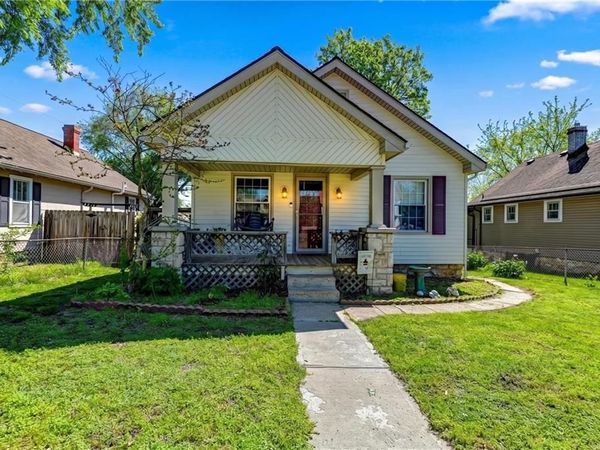 1010 N 8th Street, Leavenworth, KS 66048